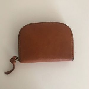 Madewell The Zip Wallet in brown leather